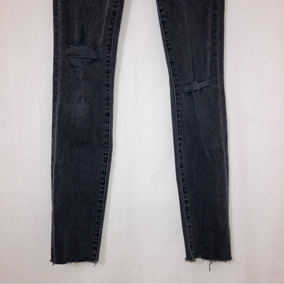 Madewell 9” High Riser Skinny Skinny Black Distressed Jeans Raw Hem Size 25 - Picture 5 of 10